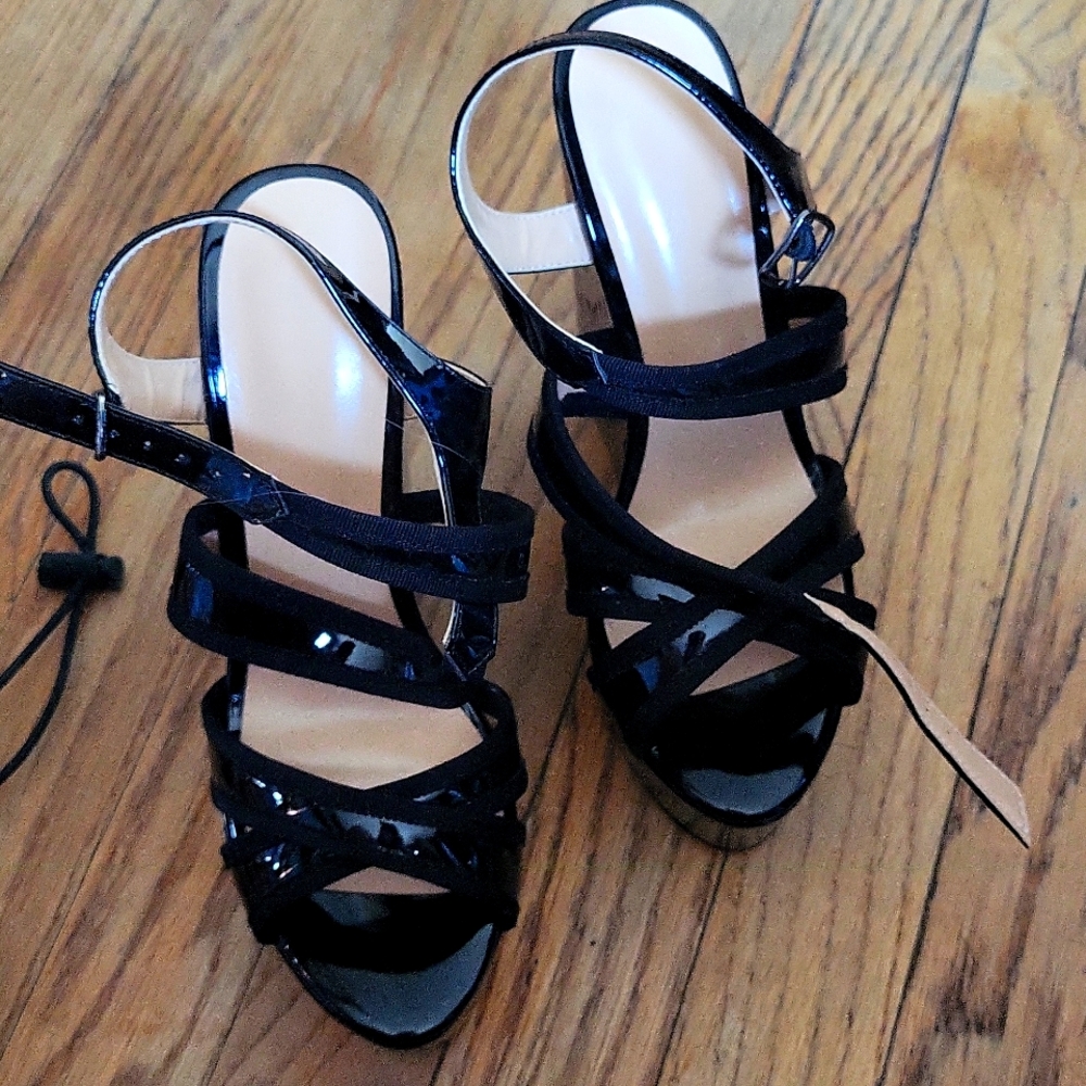 Eldolf Black patent leather Strappy Platform Wedge Heels Size 6